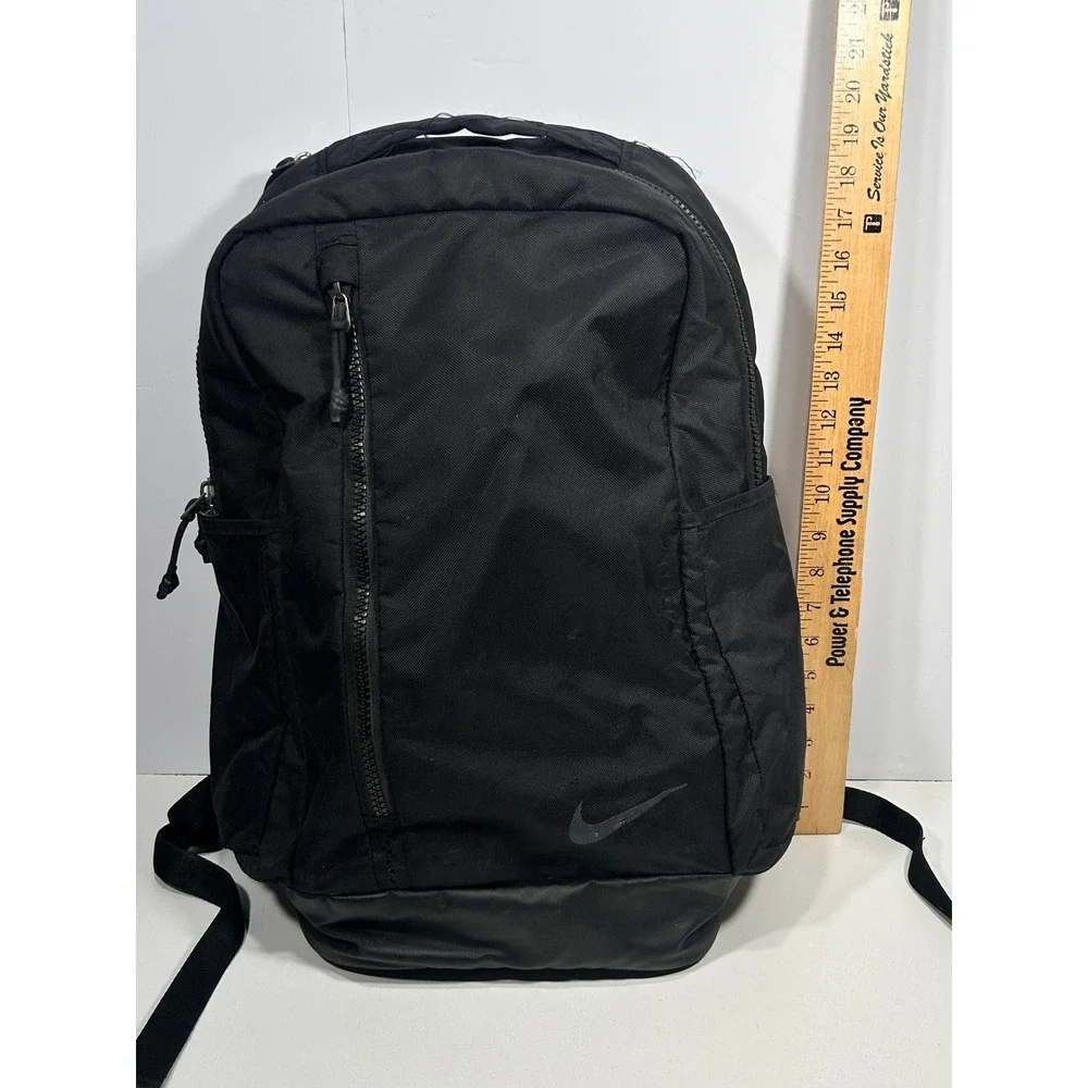 Nike Black Sport Backpack Vertical Zip Padded Straps RN56323